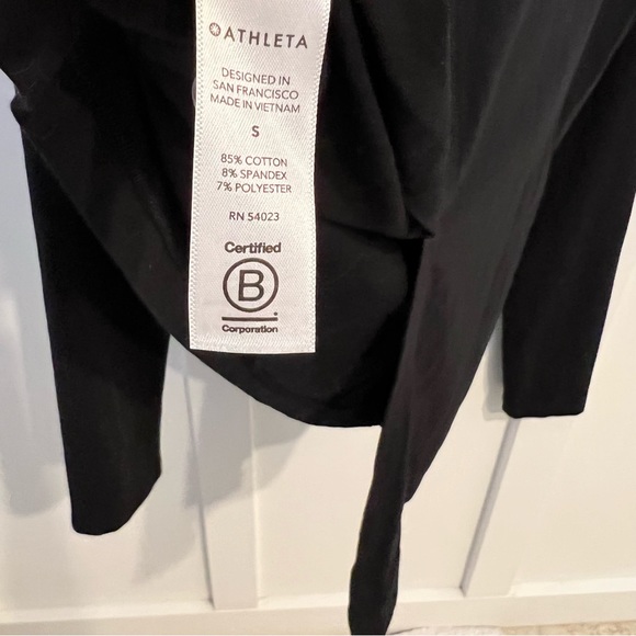 Athleta Small Open Back Top Long Sleeve Scoop Neck - Picture 7 of 7